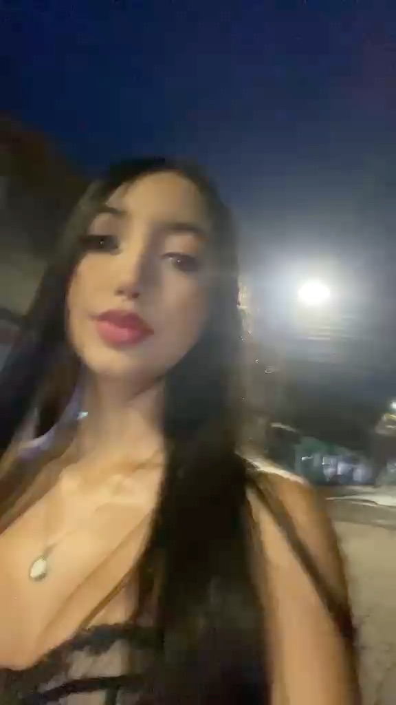 Hana, 21 — video chat from Bangkok